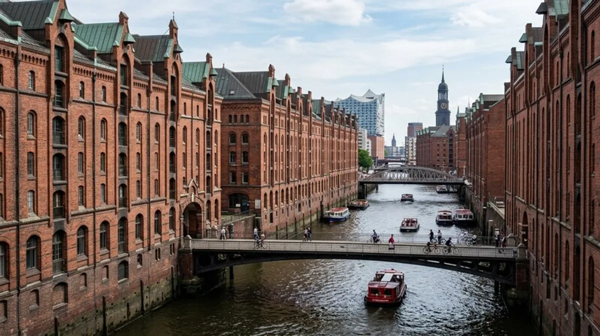 Hamburger Hafen und Stadtansicht von Hamburg